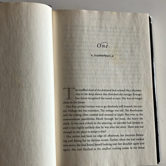 🌻Amanda quick Crystal Gardens - Picture 3 of 5